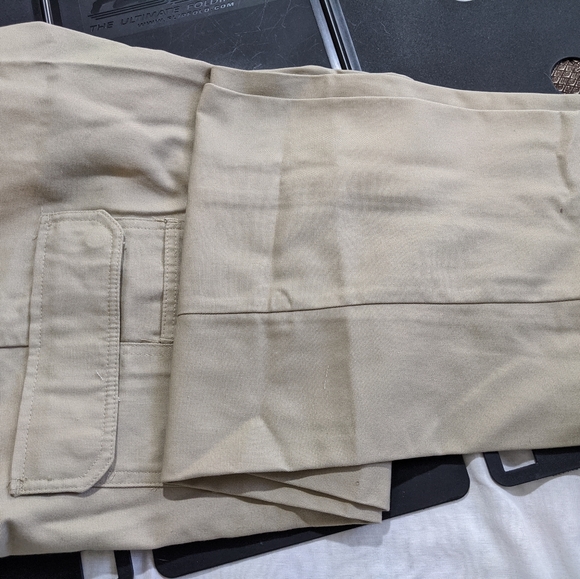 Wrangler Functional Workwear Khakis 48x30, NWT. - Picture 1 of 2